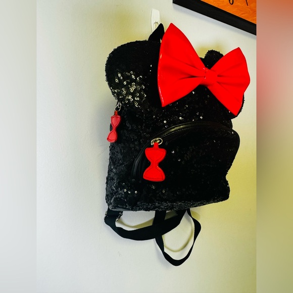 Disney Minnie Mouse Sequin Backpack small black/red - Picture 4 of 7